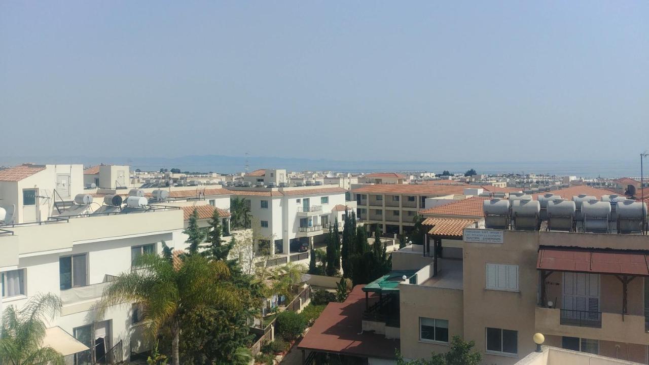 Anemomylos Guesthouse Paralimni Exterior foto