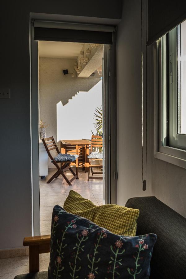 Anemomylos Guesthouse Paralimni Exterior foto